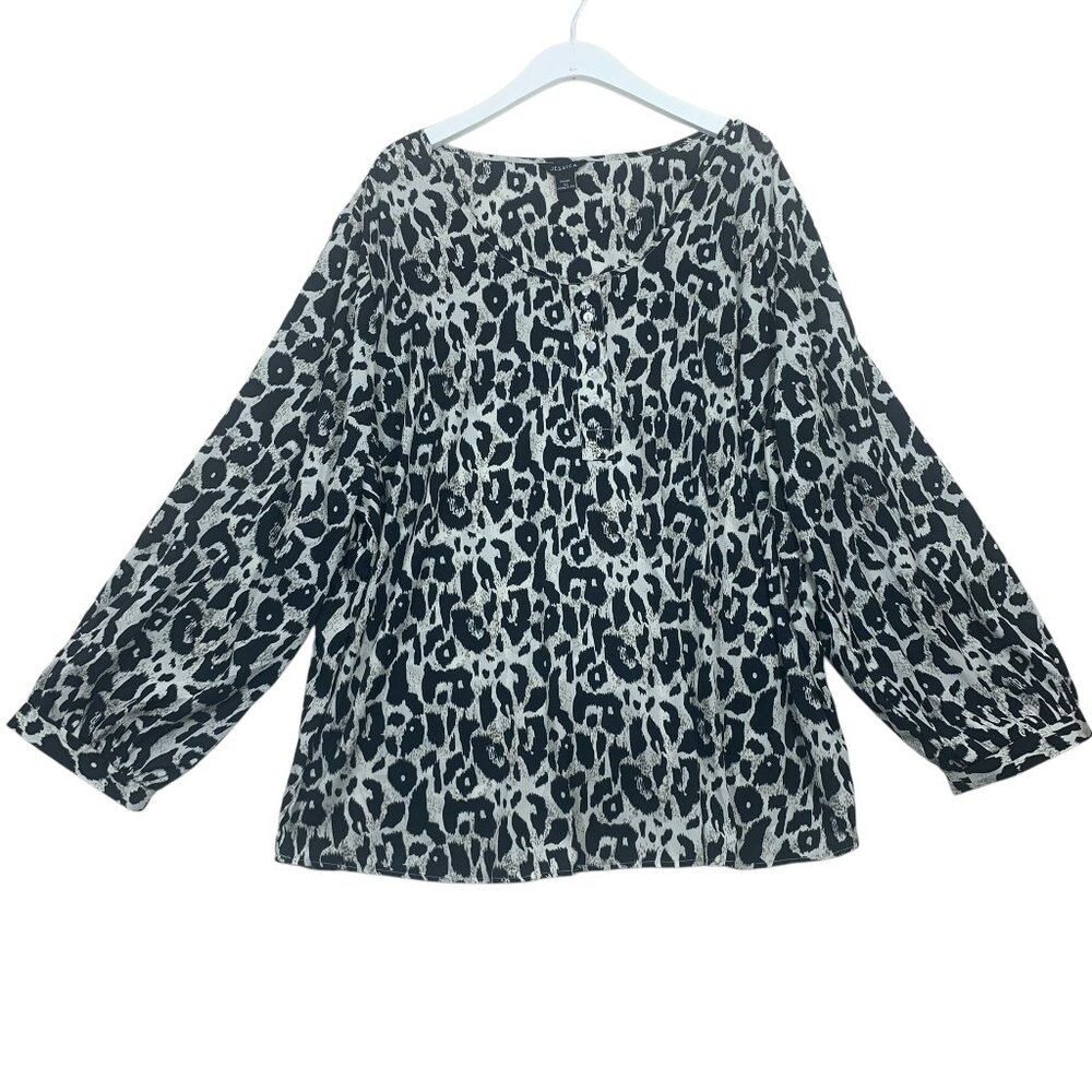 Jessica plus size animal print black & white scoop neck oversize TOP size 3x
